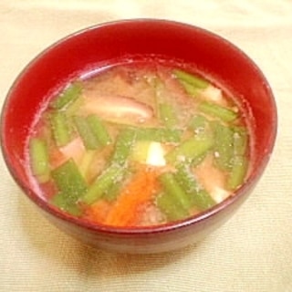 椎茸と角天ぷらのお味噌汁